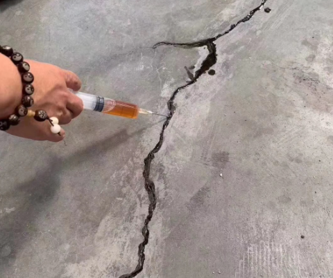 德惠混凝土裂缝修补技术详解​